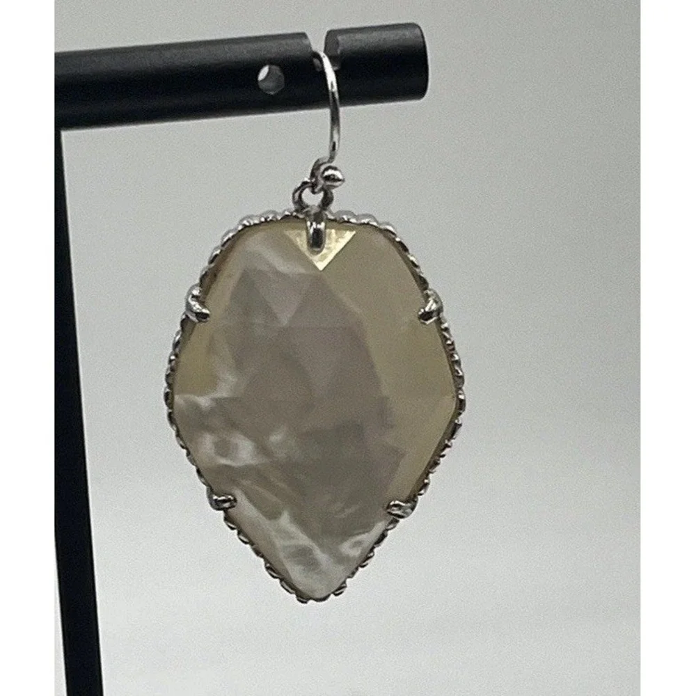 KENDRA SCOTT Corley Silver plated MOP Mother of Pearl Drop Earring *Single